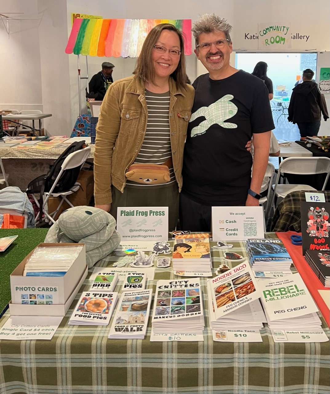 Peg and her husband, Marcus, at the 2023 LA Zine Fest