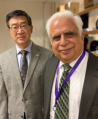 Dayong Gao and Suhail Ahmad. Image: UW Medicine