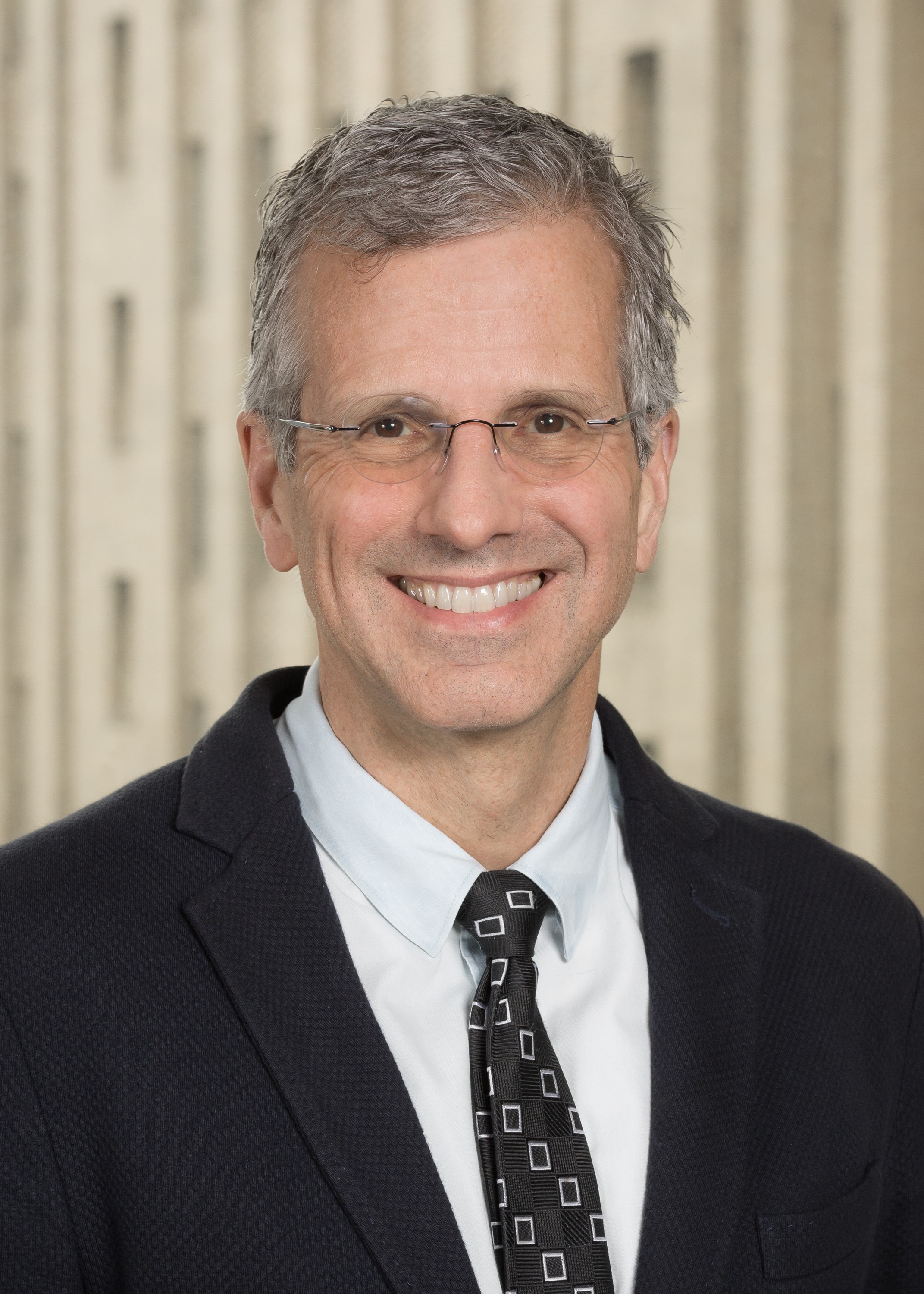 Dr. J. Randall Curtis