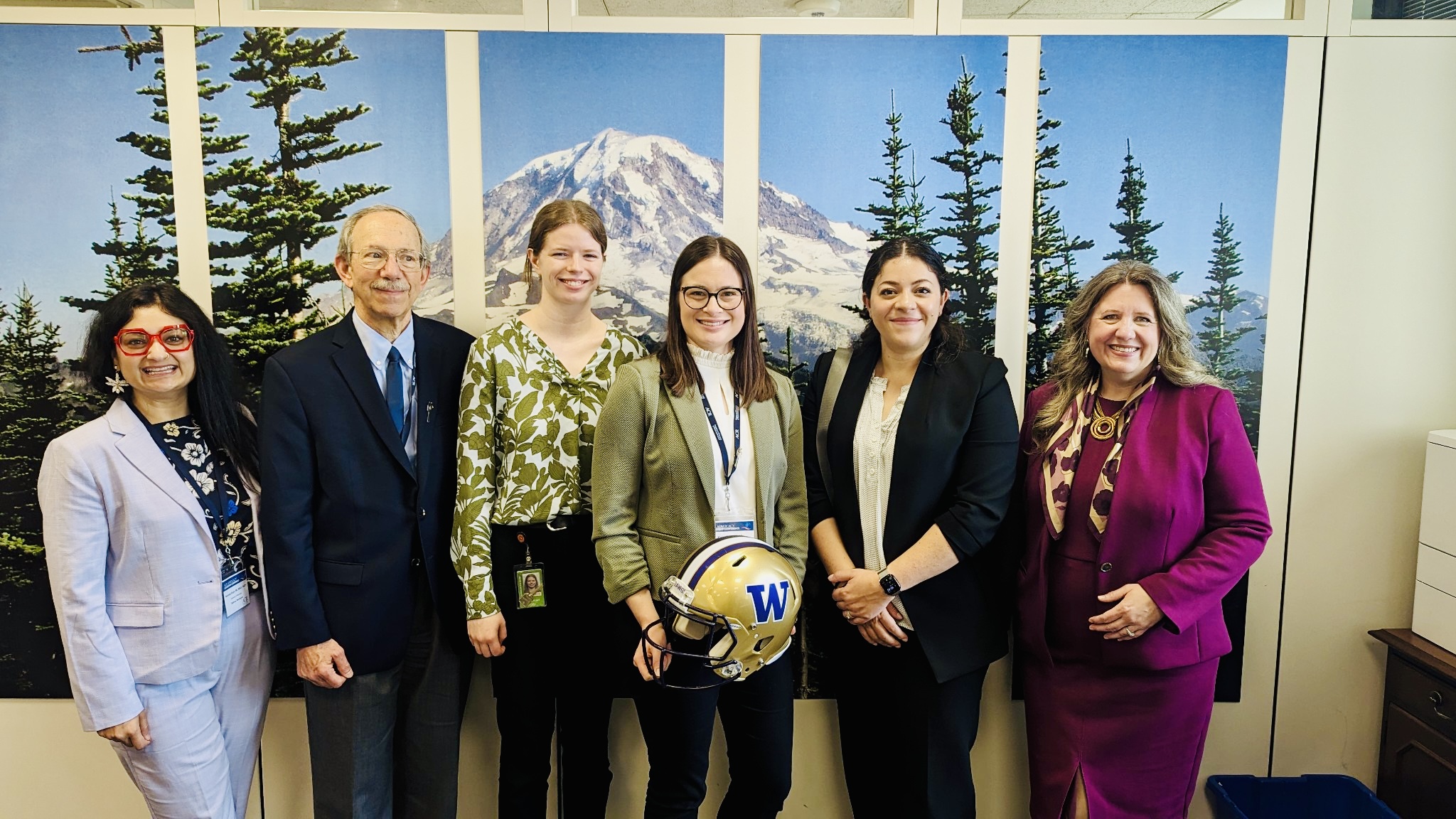 UW rheumatologists with staff from Senator Cantwell's office