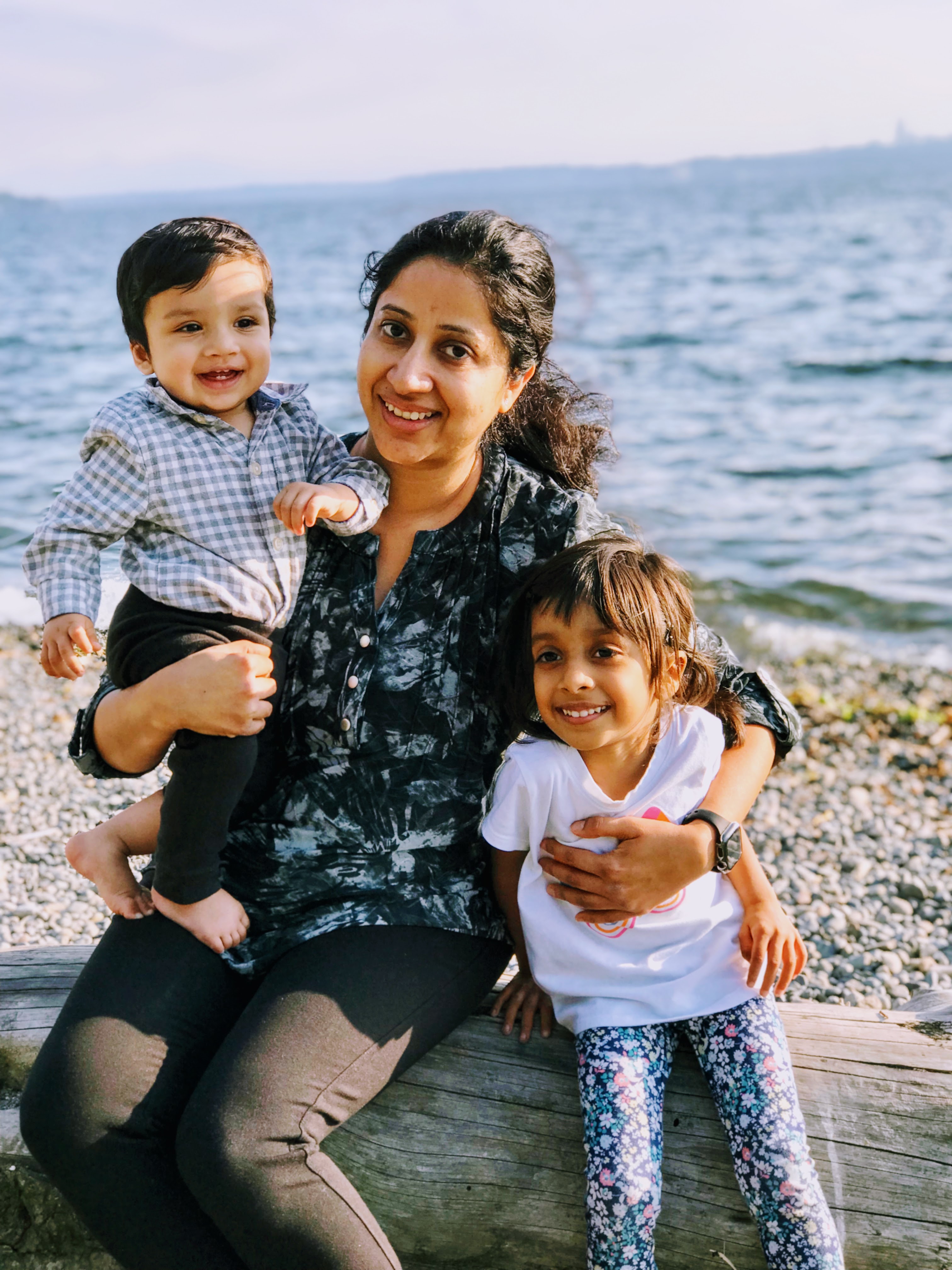 Ayushi Gupta with her family