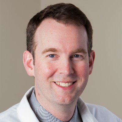 Dr. Ian de Boer