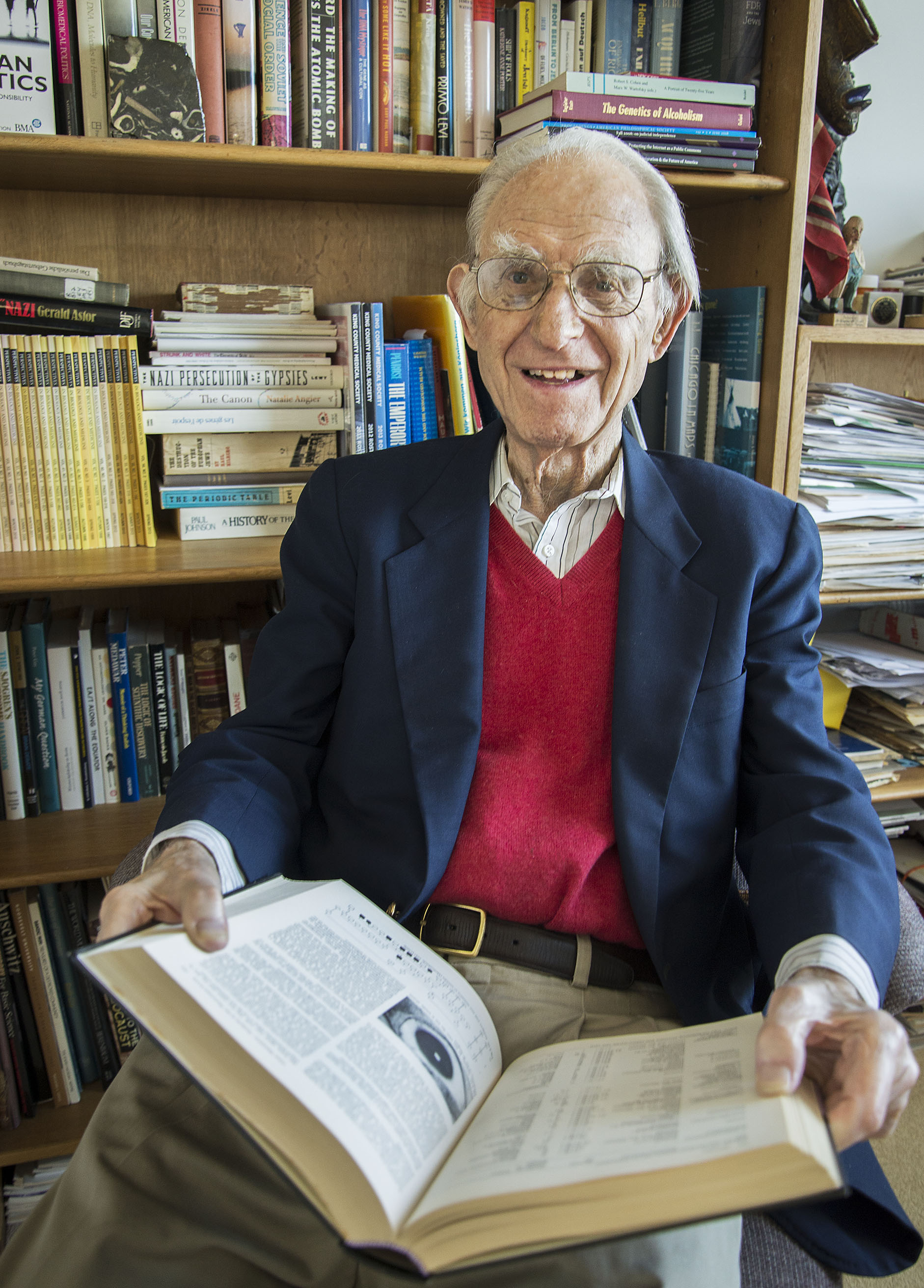 Dr. Arno Motulsky